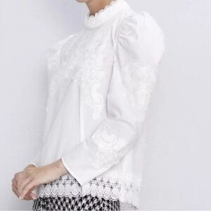 Zara cotton Poplin blouse. Size large.